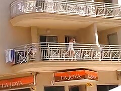 Cadence Lux hút đen dương vật khô xlxx vietnam